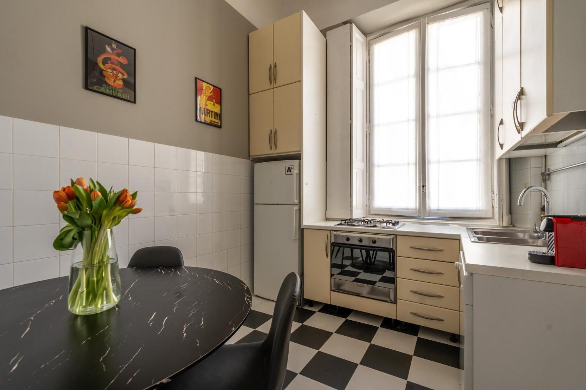 Nerino House, Elegante E Tranquillo Appartamento A 5 Minuti Dal Duomo Mediolan Zewnętrze zdjęcie